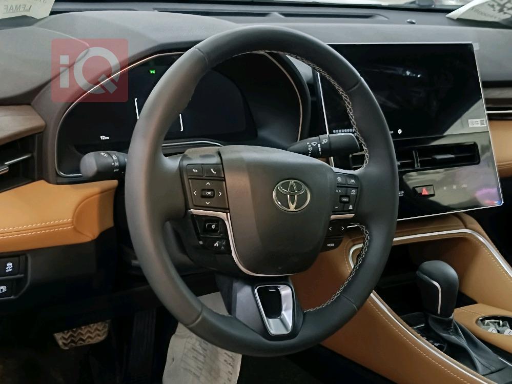 تويوتا أفالون